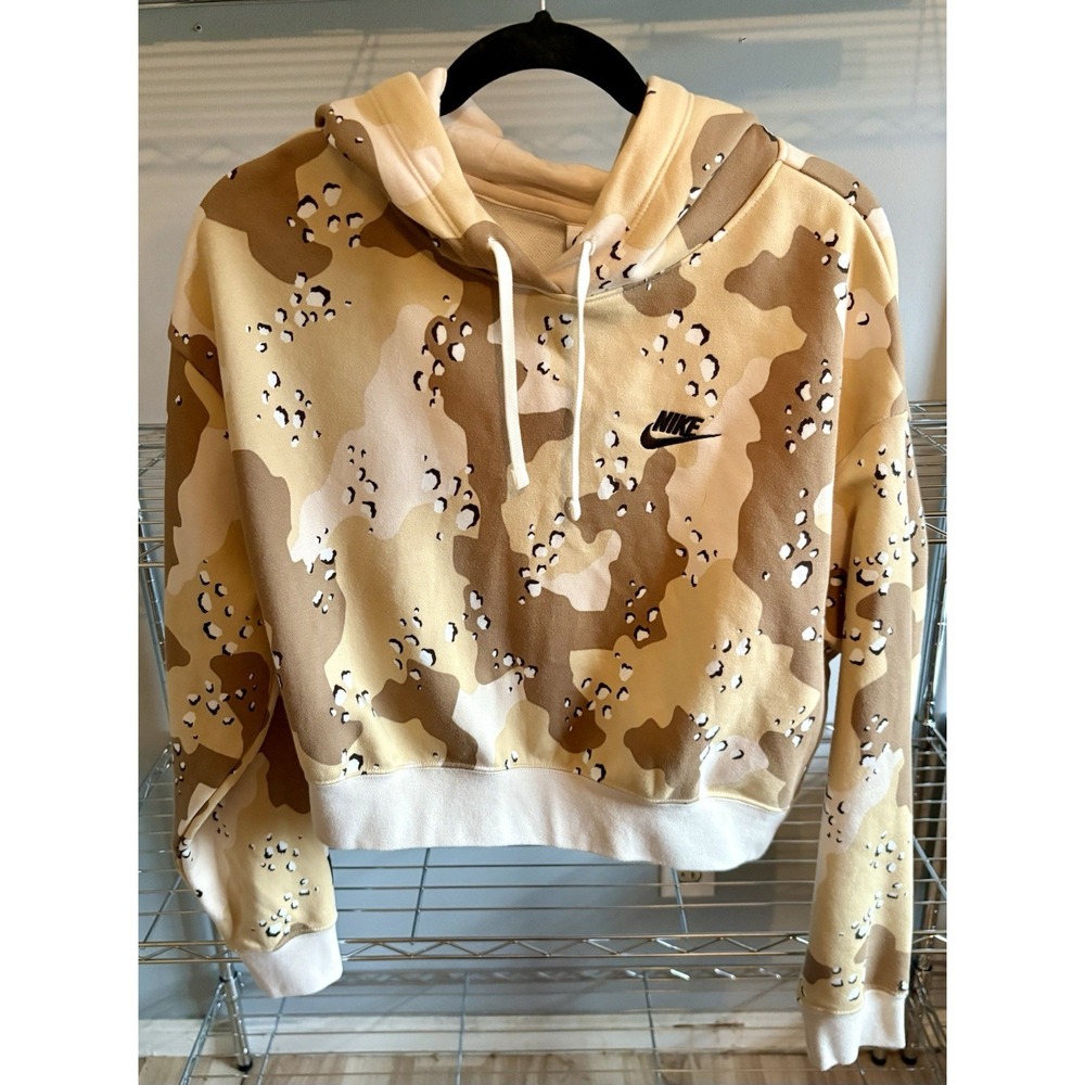 NWT Nike Women's Sportswear Club Fleece Cropped Camo Hoodie brown/tan colorway
